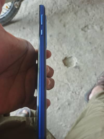 Sharp Aquos R5G 12. . 256
