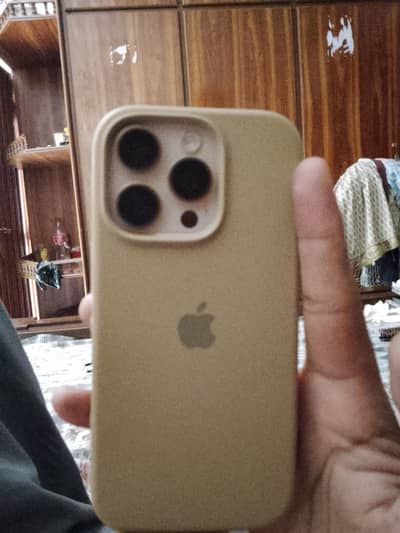Apple iPhone 16 Pro