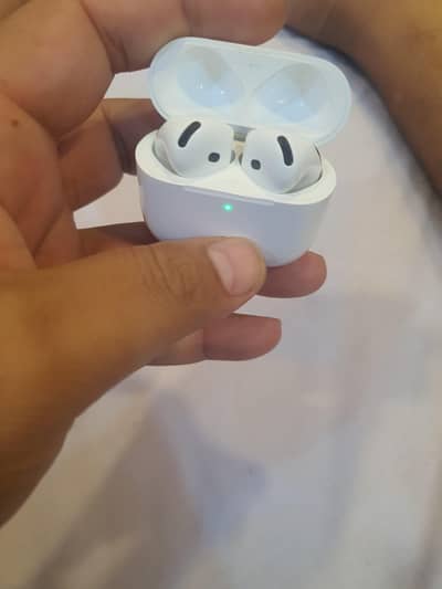 Airpods 4 ANC apple