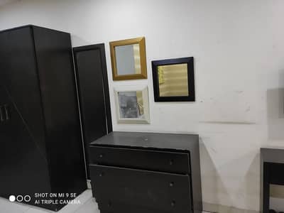 325 Square Feet Room Available For Rent At Kohinoor One Plaza