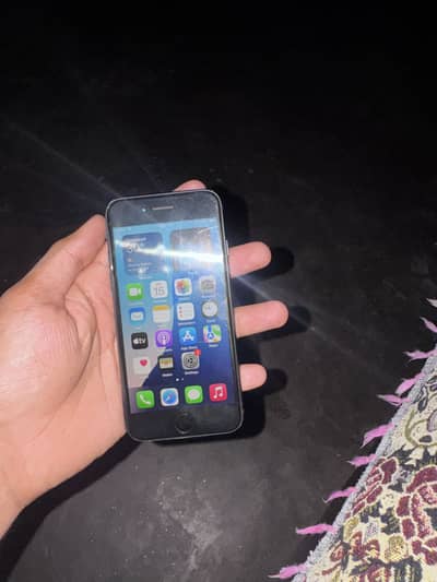 Apple iPhone SE 3