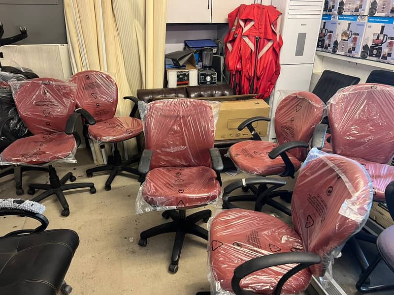 Office chairs/Office table/Draws/Tables/Racks/Sofas/Computer Tables 10