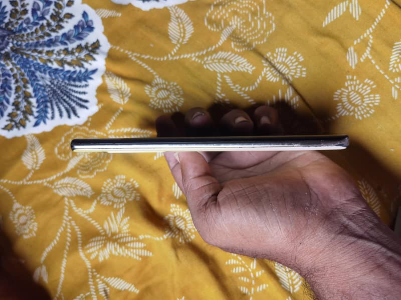 INFINIX ZERO 30 4