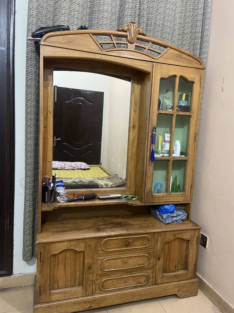 Dressing Table 0