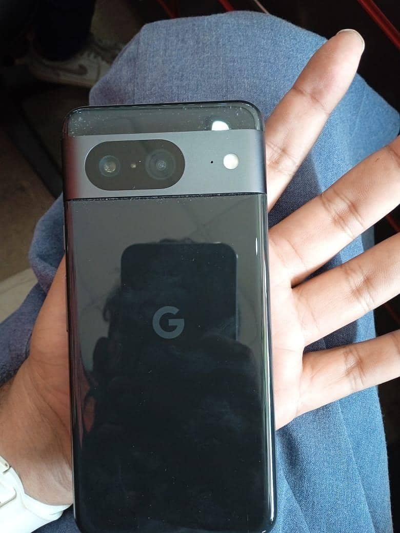 Google pixel 8 1