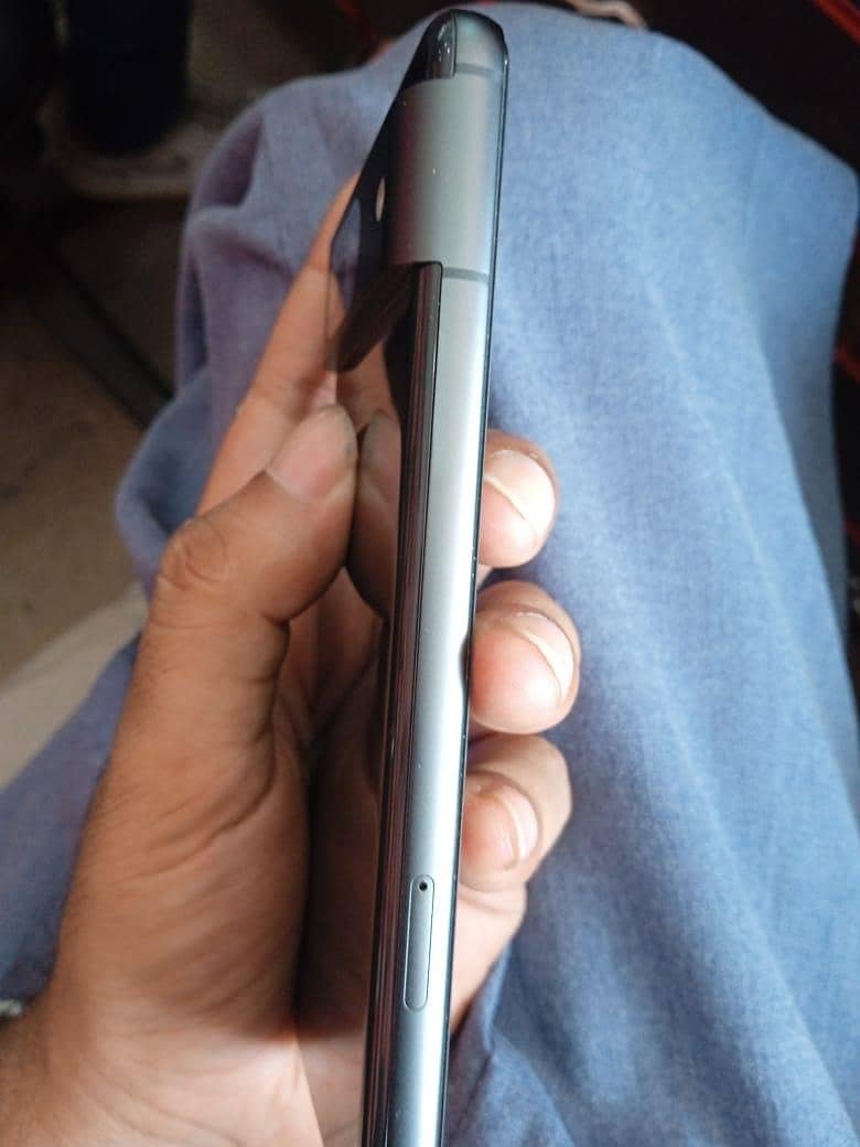Google pixel 8 3