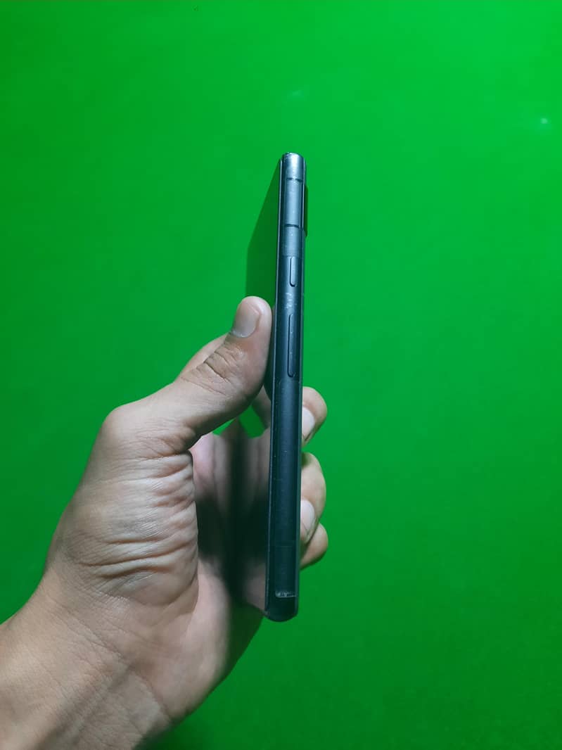 Google Pixel 7 4