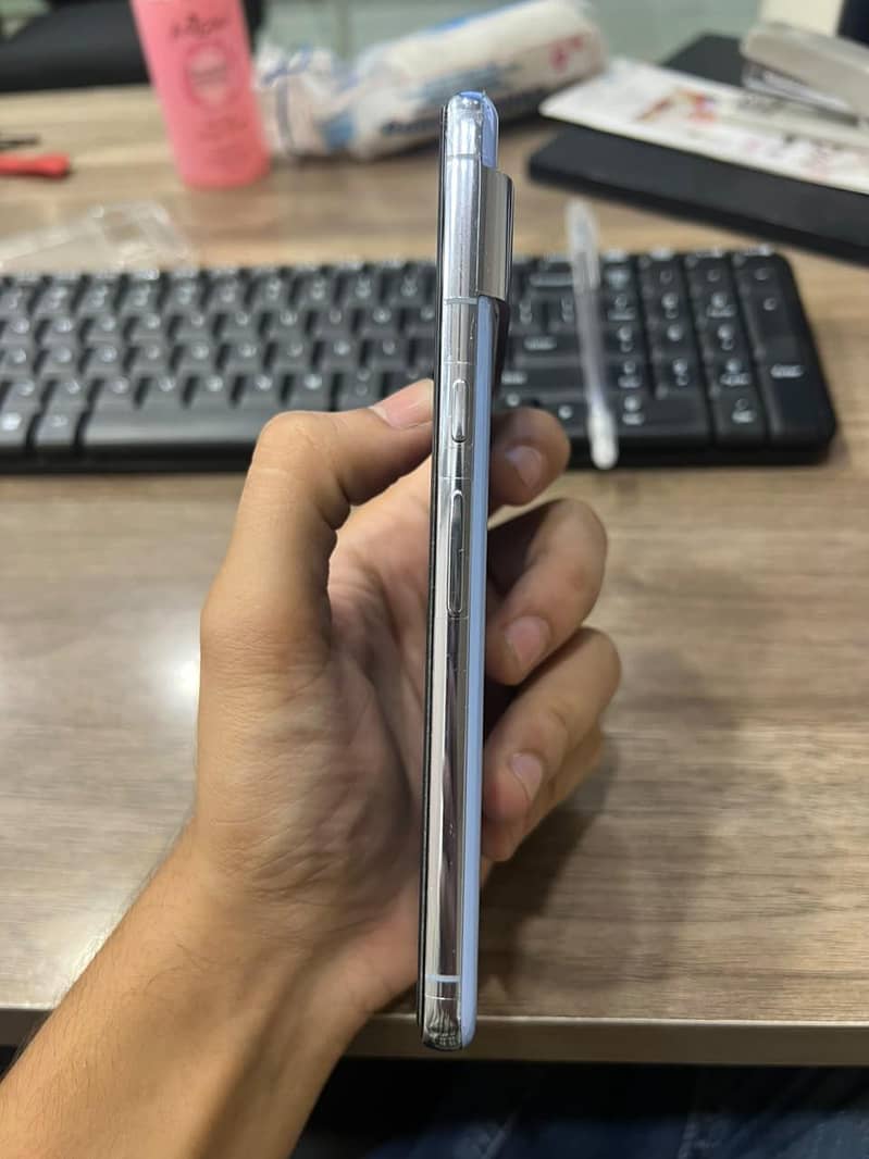 Google Pixel 8 Pro 2