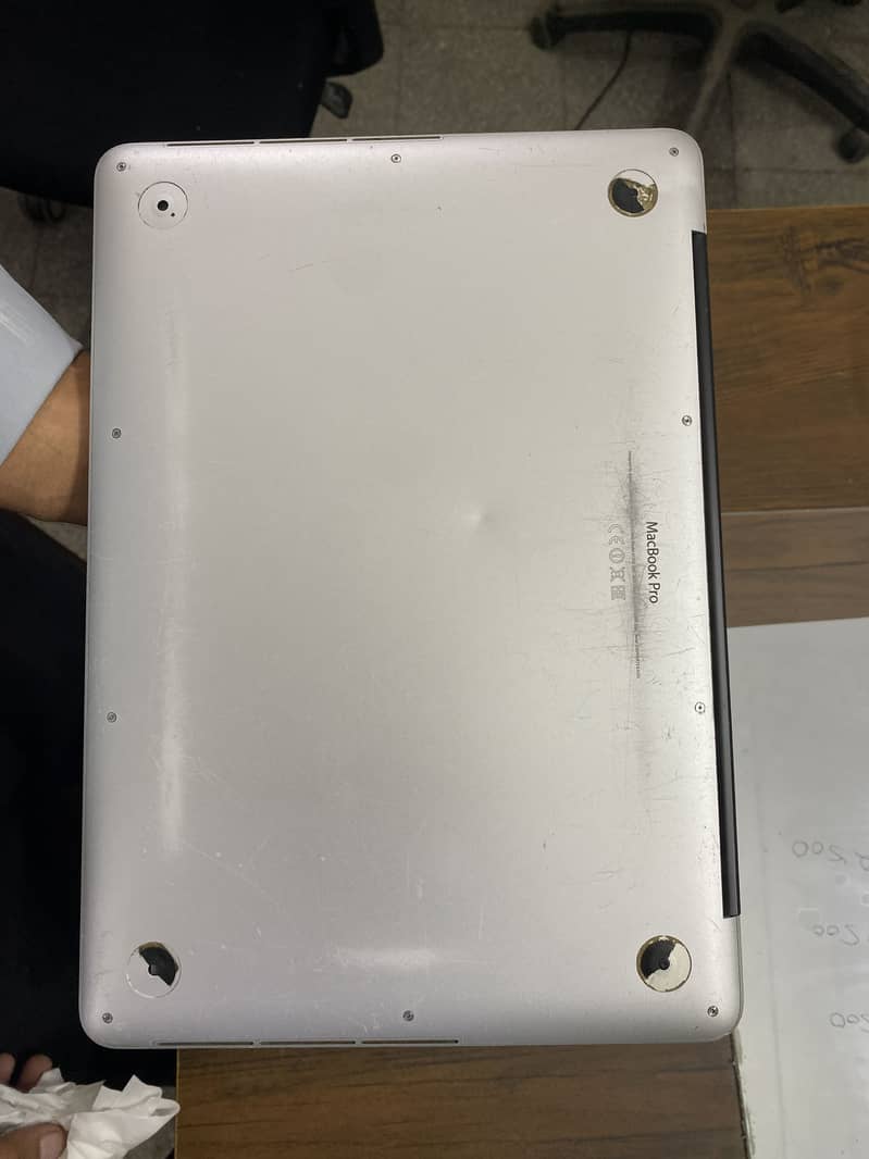 MacBook Pro 2011 0