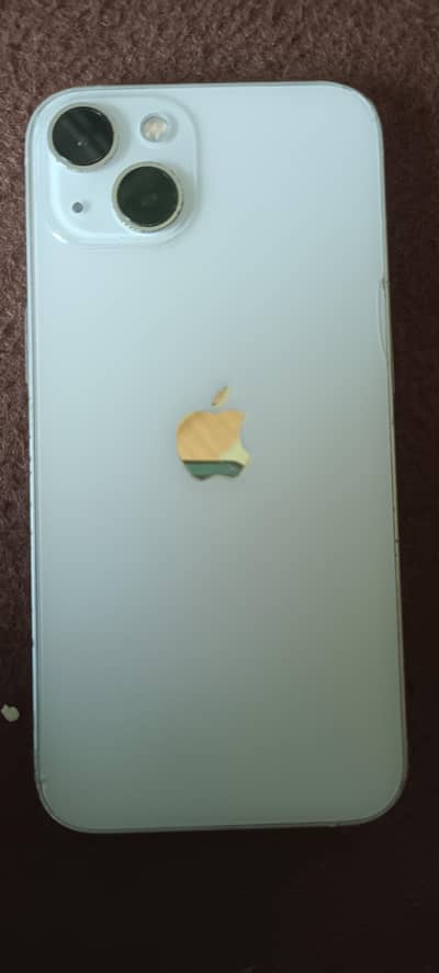 Apple iPhone 13