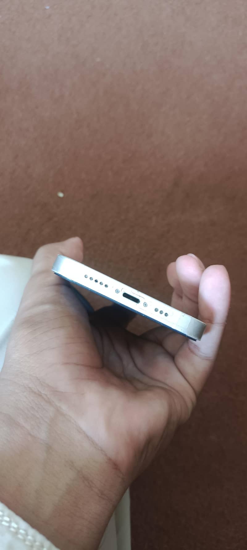 Apple iPhone 13 5