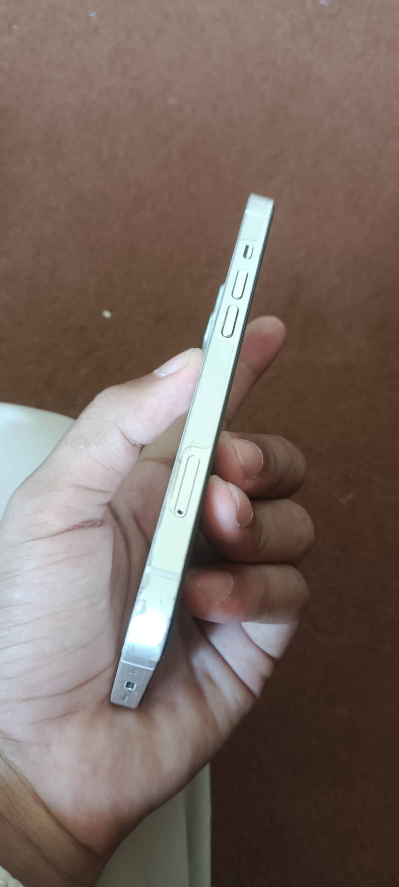 Apple iPhone 13 6