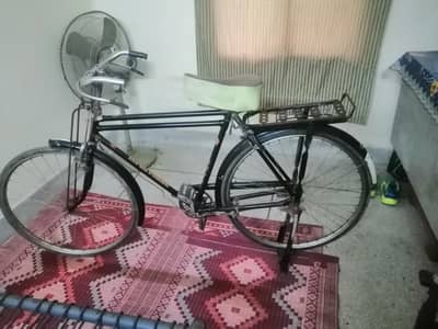 100% ok har chz new 6 month use urgent sale(03044606628 )