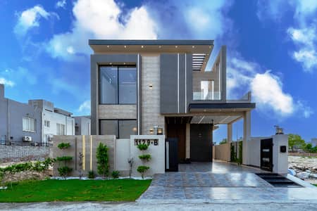 10-Marla Modern House For Sale At Hot Location Near Macdonold & Big Park