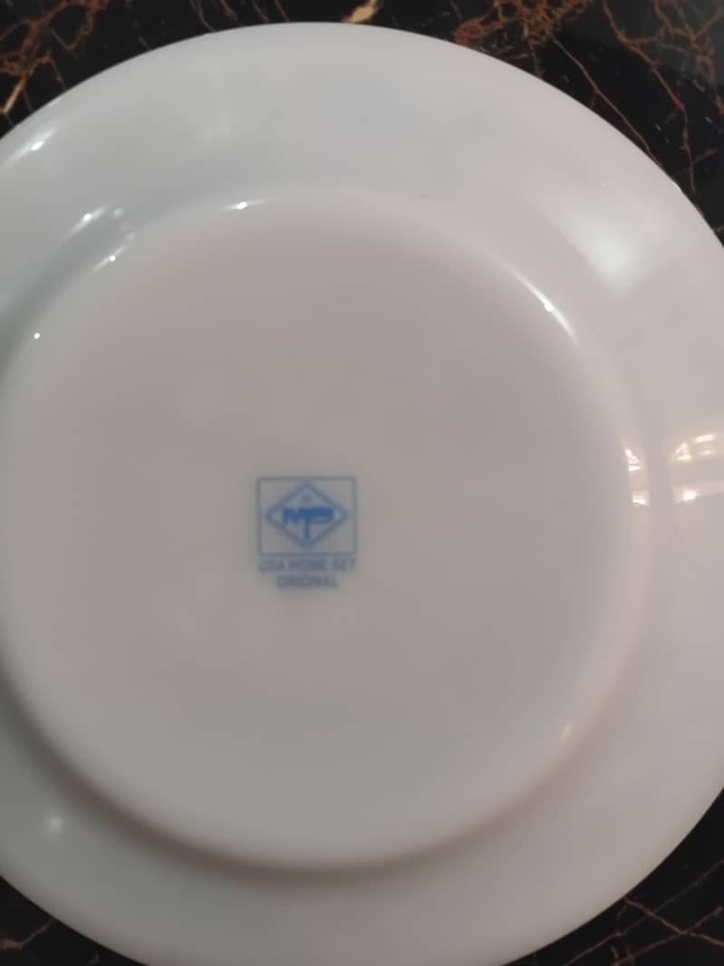 Dinner set 1