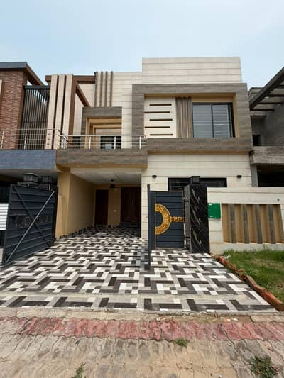 5 Marla Ultra Luxury House Modern Design For Sale In Bahria Orchard