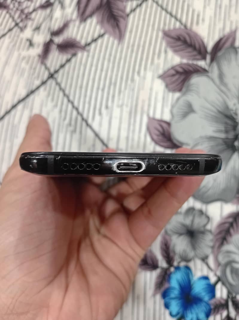 One Plus 6T 5