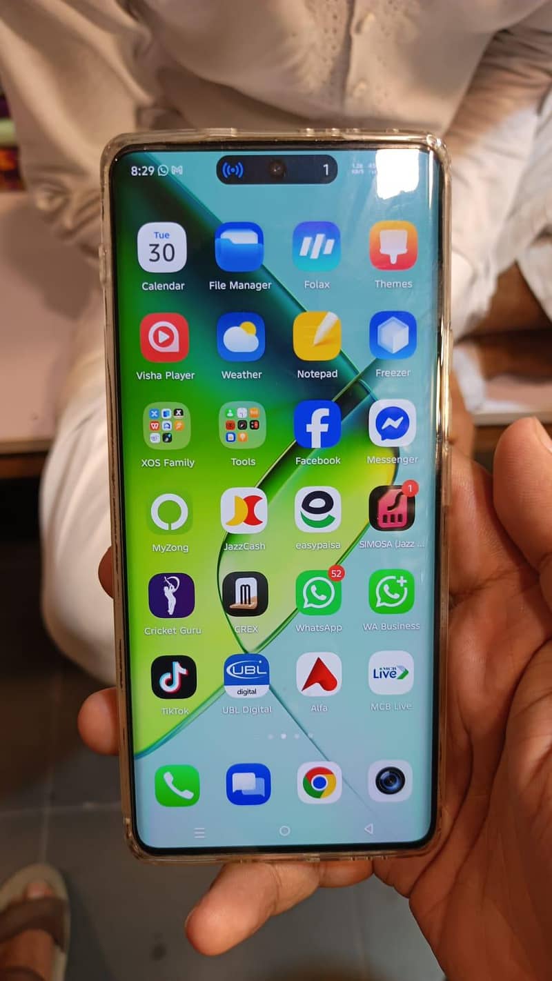 Infinix Note 40 Pro Plus 2