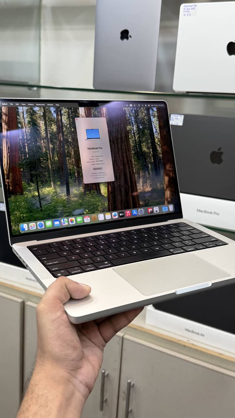 MacBook pro m1 pro 8