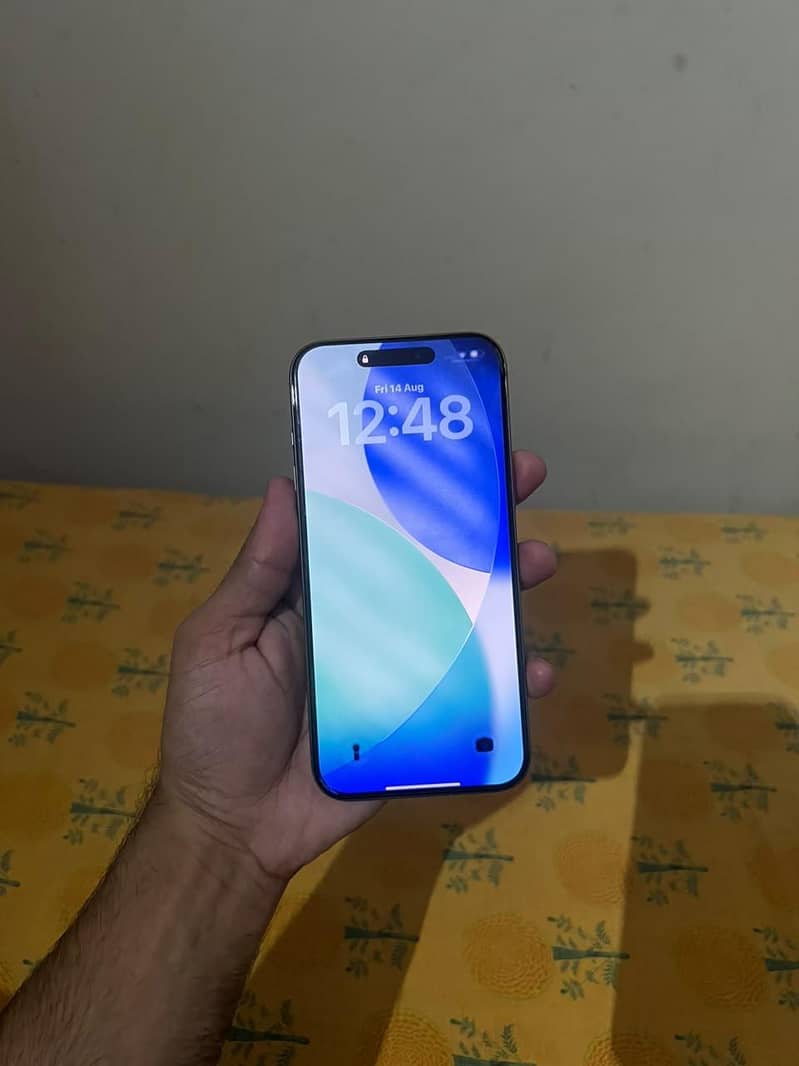Apple iPhone 16 Pro Max 5