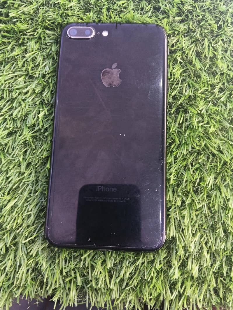 Apple iPhone 7 Plus 1