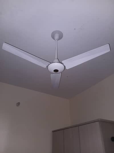 GFC Ceilling Fan alomost new condition