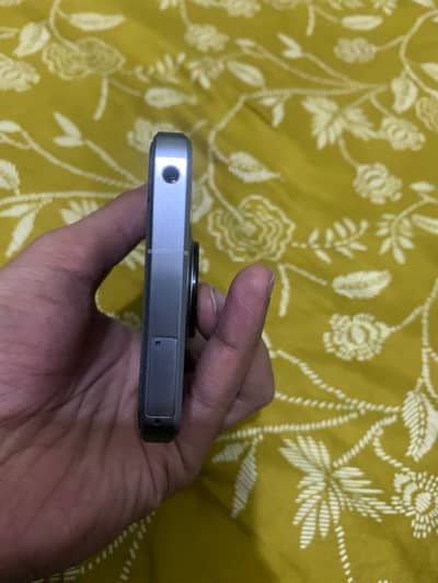Sharp AQUOS R7 5G – 12GB RAM / 256GB – Excellent Condition 10/10