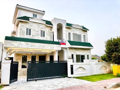 10-Marla Spainish House For Sale at Hot Location Near Dolmen Mall