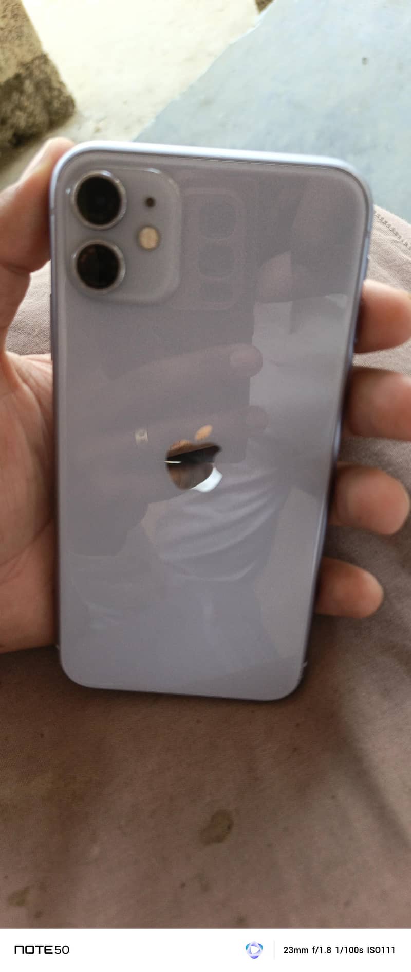 Apple iPhone 11 0