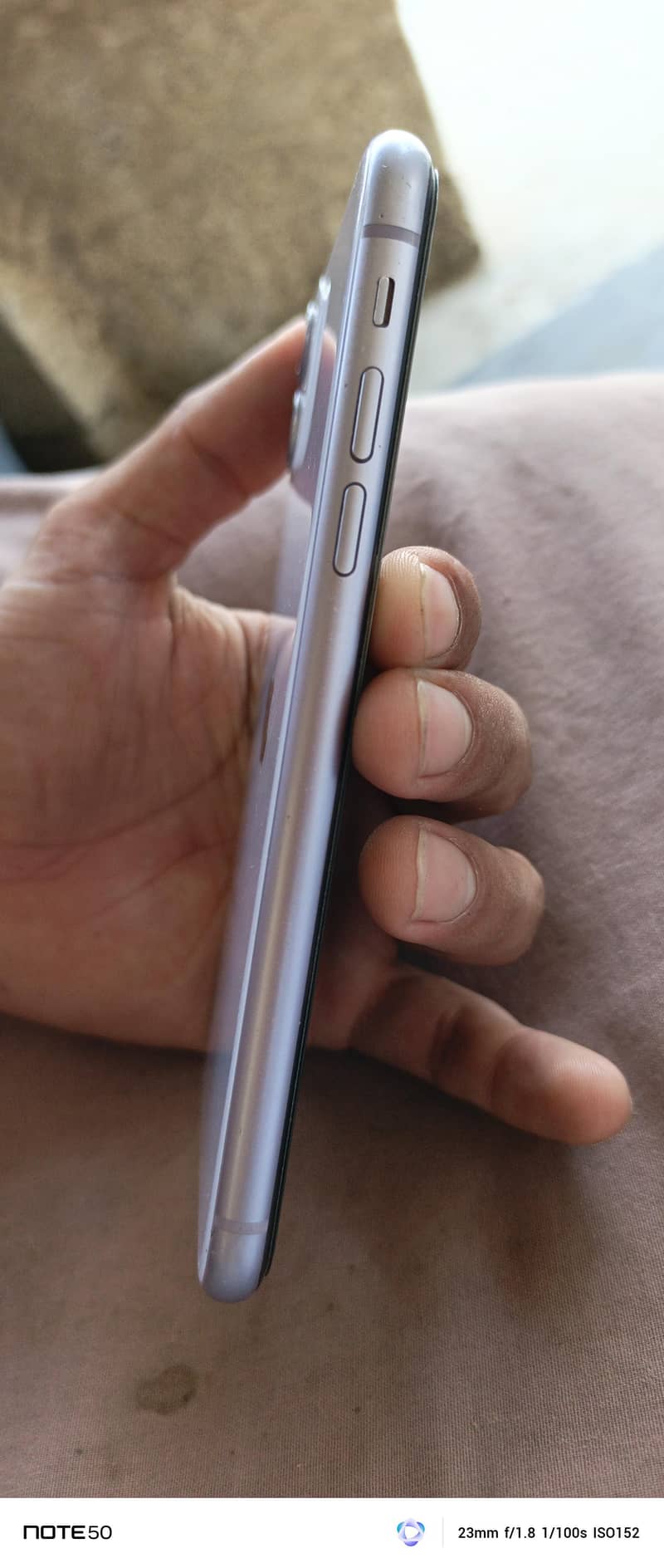 Apple iPhone 11 3