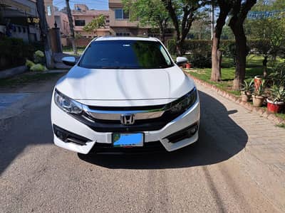 Honda Civic Oriel 1.8 IVTEC  CVT UG 2017