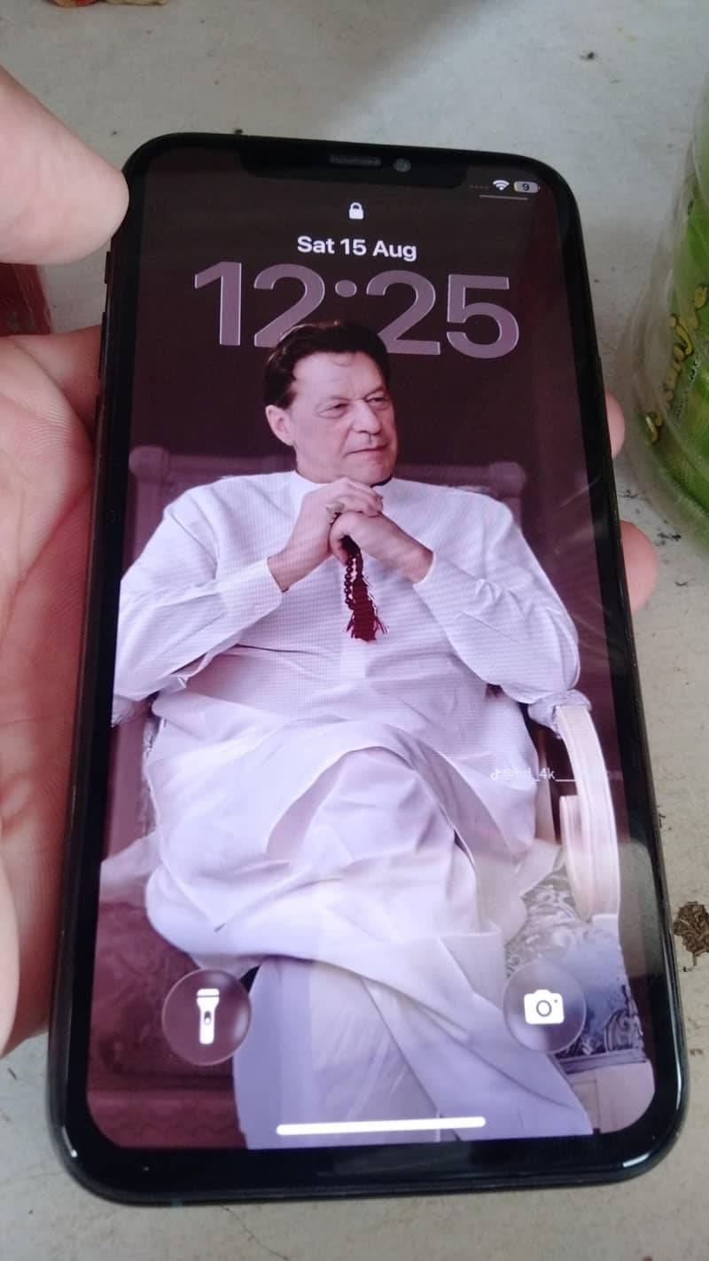 Apple iPhone 11 Pro 1