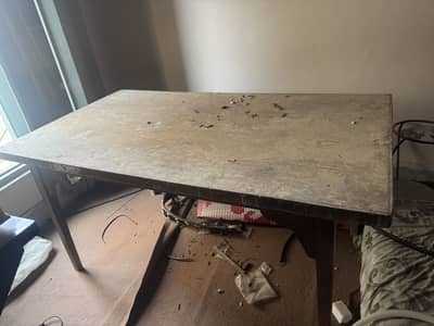 Dinning table with chairs