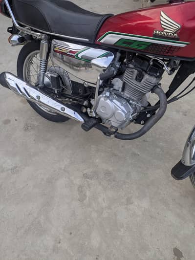 Honda 125 self special edition Good condition call Number 03137068772