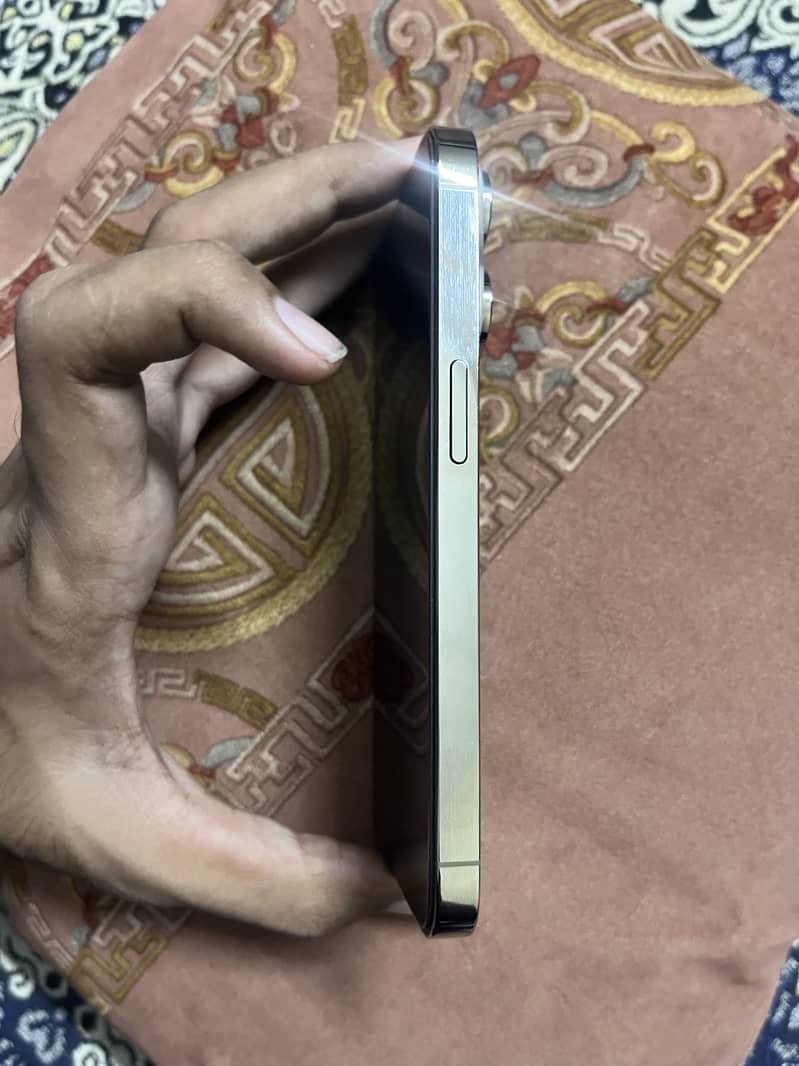 iPhone 14 Pro 7