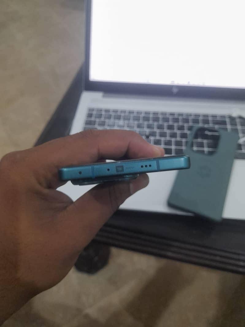 Apple iPhone 13 Pro 0