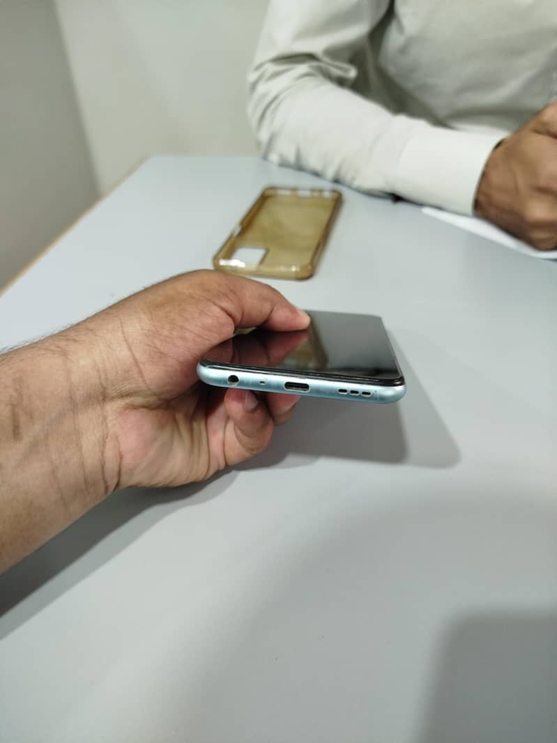OPPO A96 0