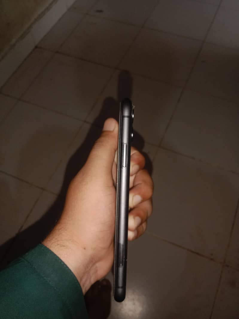 Apple iPhone 11 2