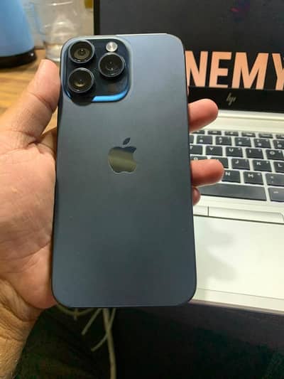 Apple iPhone 15 Pro Max FU