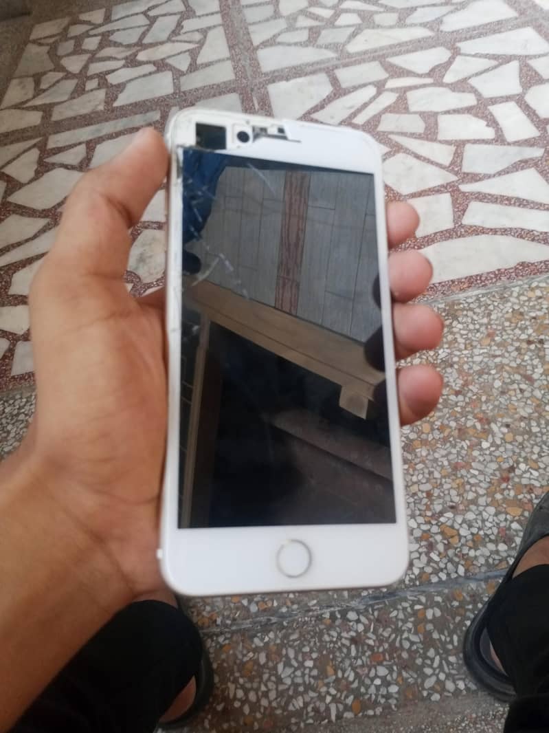 Apple iPhone 7 Plus 1