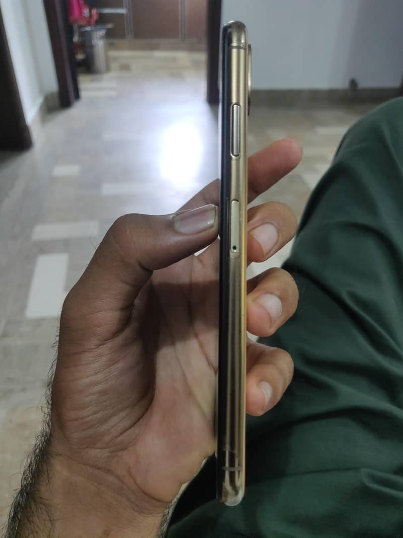 iphone xs max 2