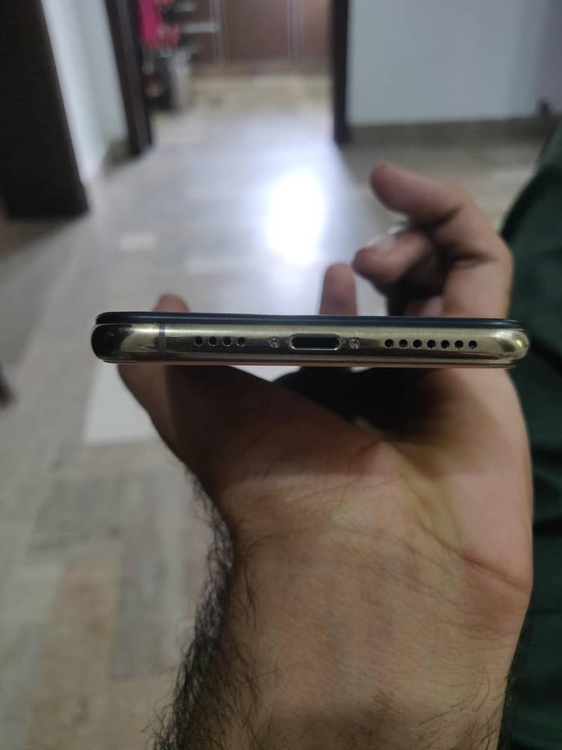 iphone xs max 3