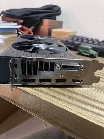 Rx 580 sapphire nitro plus 8gb (faulty)