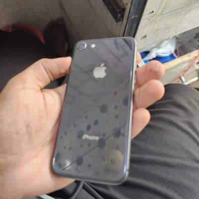 Apple iPhone 8