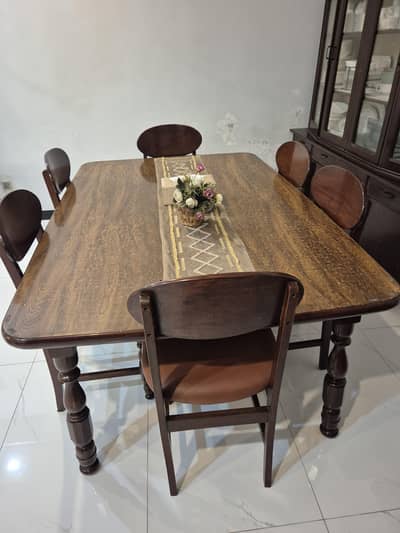 excellent dining table