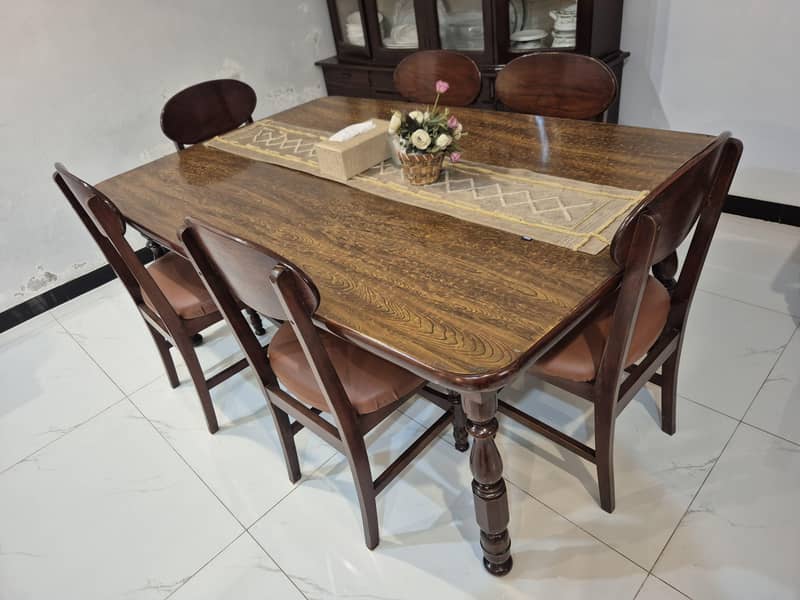 excellent dining table 3