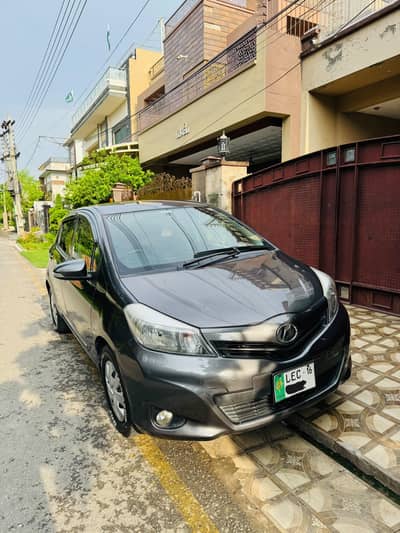 Toyota Vitz 2013