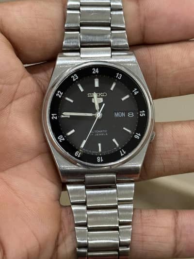 Seiko 5 railway in new condition  original gurrented