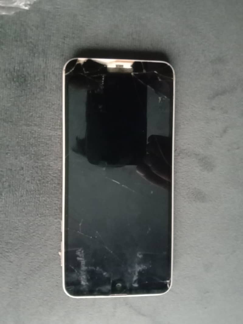 Sharp Aquos R2 3