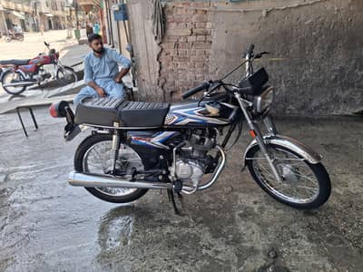 CD 125 for urgent sale excellent condition